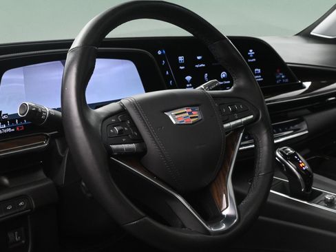 Used 2023 Cadillac Escalade Sport Platinum AWD/4WD image 24