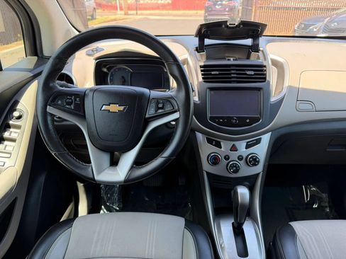 Used 2015 Chevrolet Trax LT w/ LT Plus Package AWD/4WD image 17
