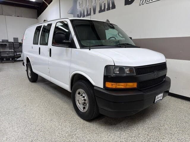 Used 2022 Chevrolet Express 2500 w/ Driver Convenience Package RWD image 32