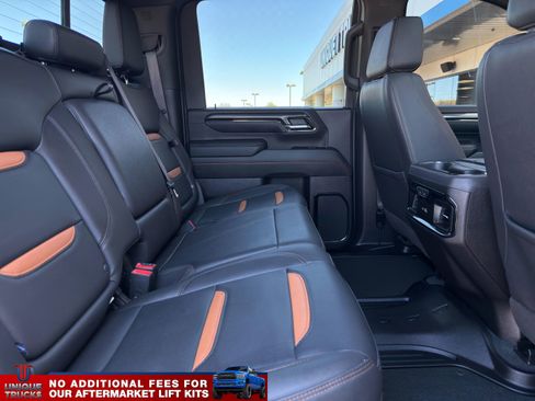 Used 2024 GMC Sierra 2500 AT4 w/ AT4 Premium Plus Package image 28