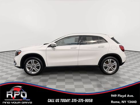 Used 2020 Mercedes-Benz GLA 250 4MATIC image 2