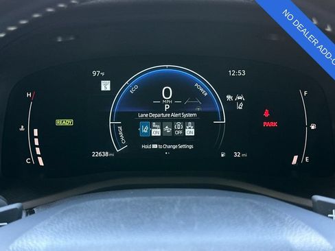 Used 2025 Toyota Camry SE w/ Convenience Package FWD image 28