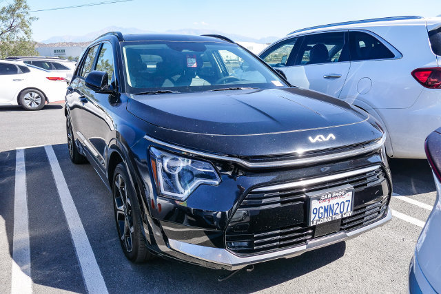 Certified 2023 Kia Niro EX Touring FWD image 1