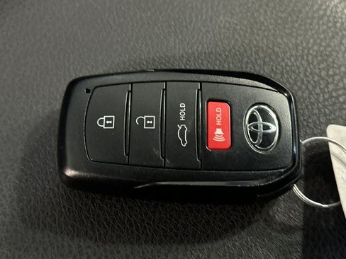 Used 2025 Toyota Camry SE FWD image 28