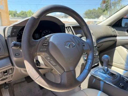 Used 2010 INFINITI G37 Journey w/ Premium Pkg RWD image 11