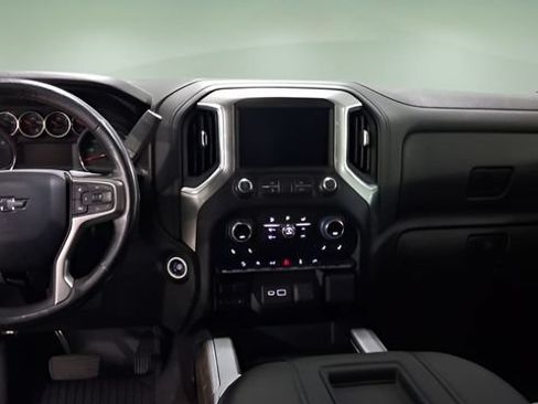 Used 2020 Chevrolet Silverado 1500 LT Trail Boss AWD/4WD image 10