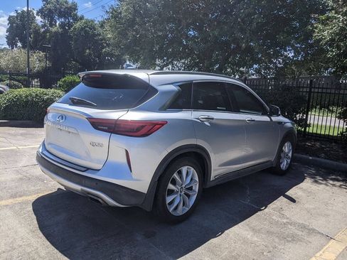 Used 2019 INFINITI QX50 Essential w/ Premium Heat Package FWD image 7
