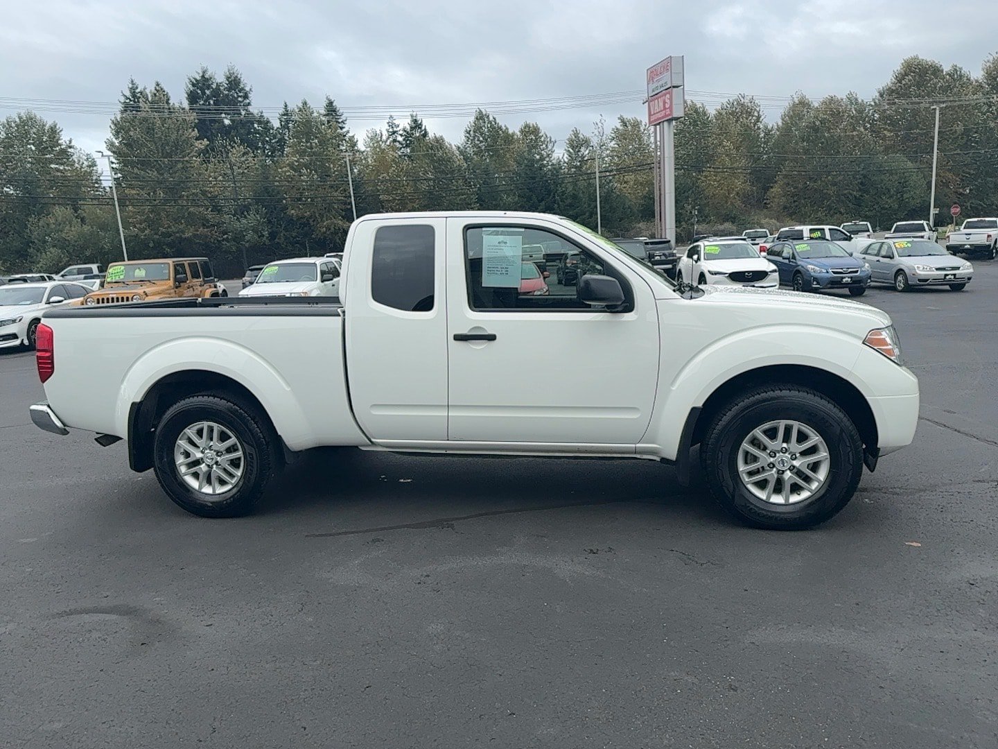 Used 2019 Nissan Frontier SV w/ Value Truck Package AWD/4WD image 3
