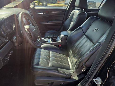 Used 2023 Chrysler 300 S RWD image 11
