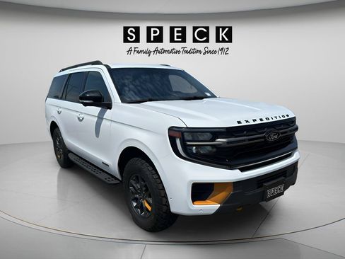 Used 2025 Ford Expedition Tremor AWD/4WD image 7
