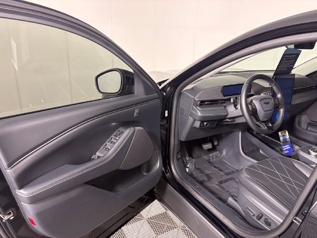 Used 2024 Ford Mustang Mach-E Select AWD/4WD image 13