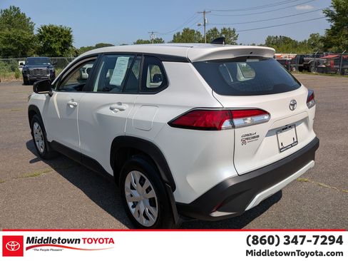 Used 2025 Toyota Corolla Cross L AWD/4WD image 5