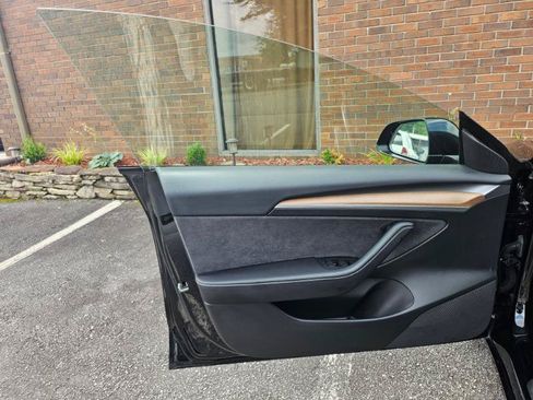 Used 2023 Tesla Model 3 Long Range AWD/4WD image 33