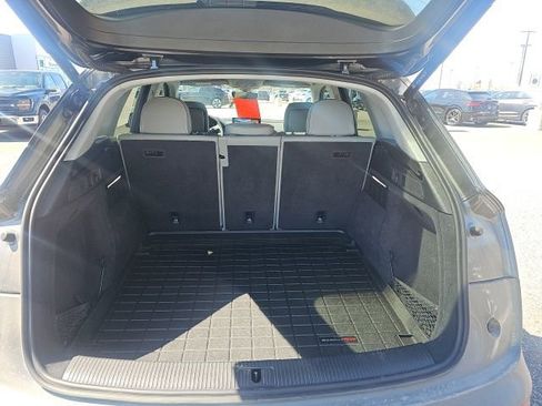 Used 2023 Audi Q5 2.0T Prestige w/ Prestige Package image 10