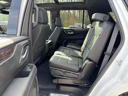 Used 2024 Chevrolet Tahoe Z71 AWD/4WD image 14
