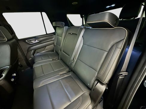 Used 2024 GMC Yukon SLT image 29