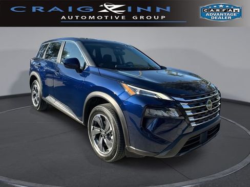 Used 2024 Nissan Rogue SV image 1