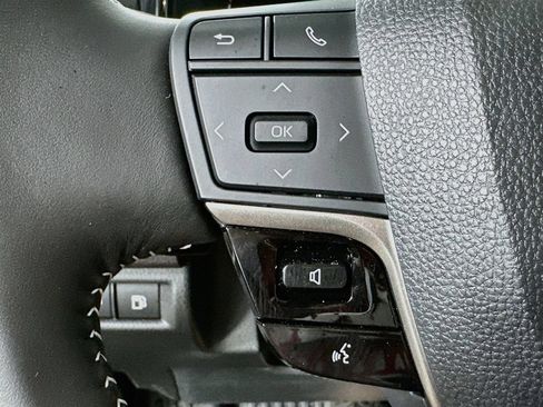 Used 2026 Toyota Camry SE w/ Convenience Package FWD image 22