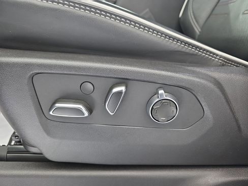 Used 2024 GMC Sierra 2500 AT4X image 45