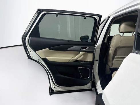 Used 2019 MAZDA CX-9 Touring w/ Touring Premium Package FWD image 27