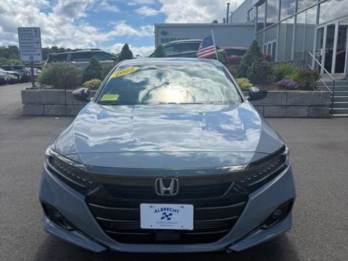 Used 2022 Honda Accord Sport image 2