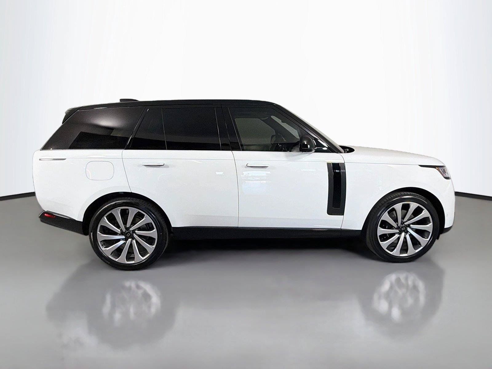 New 2027 Land Rover Range Rover Autobiography AWD/4WD image 4