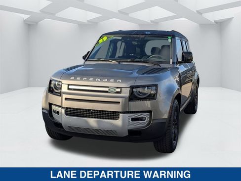 Used 2025 Land Rover Defender 110 S AWD/4WD image 7