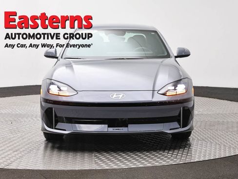 Used 2024 Hyundai Ioniq 6 SE AWD/4WD image 2