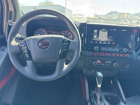 Used 2025 Nissan Frontier Pro-X w/ Pro Convenience Package image 15
