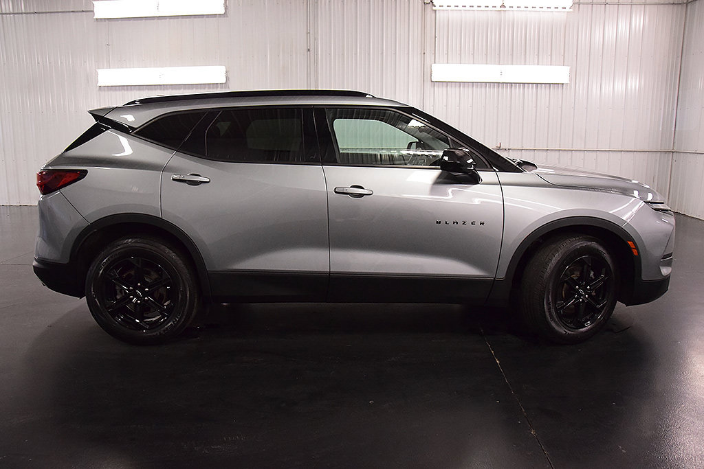 Used 2023 Chevrolet Blazer LT w/ Convenience Package AWD/4WD image 9