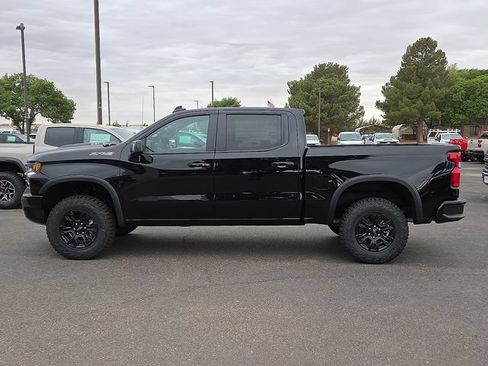 New 2026 Chevrolet Silverado 1500 ZR2 AWD/4WD image 2