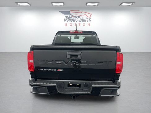 Used 2021 Chevrolet Colorado Z71 w/ Z71 Midnight Edition AWD/4WD image 5