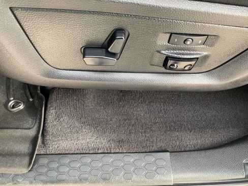 Used 2018 RAM 3500 Laramie w/ Convenience Group image 27