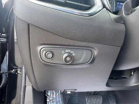 Used 2023 Chevrolet Equinox LT w/ Driver Convenience Package image 20