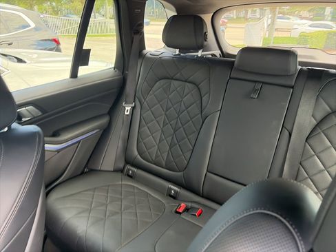Certified 2023 BMW X5 sDrive40i w/ M Sport Package RWD image 7