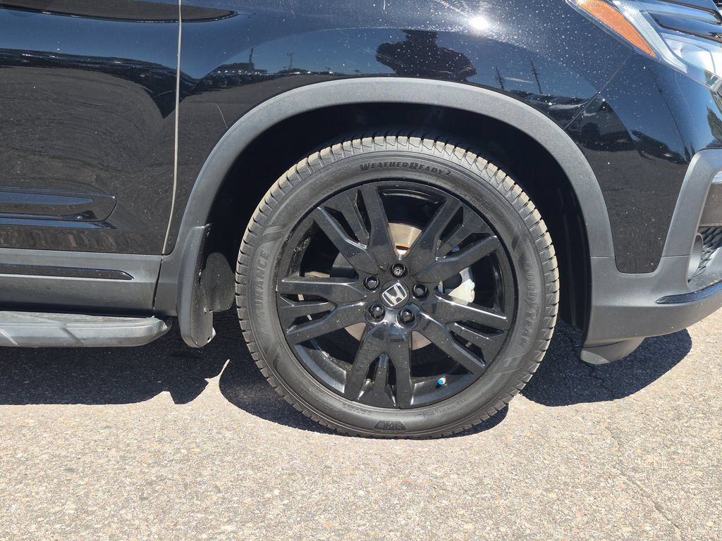 Used 2022 Honda Pilot Black Edition image 17
