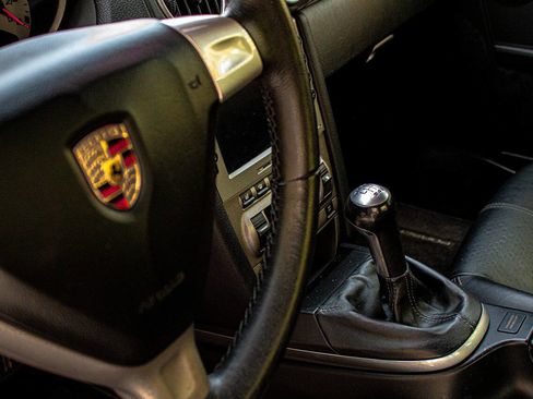 Used 2006 Porsche Cayman S RWD image 18