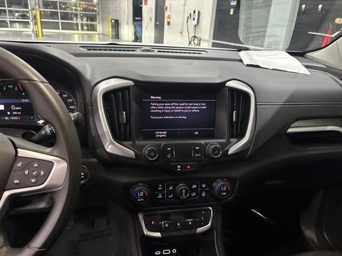 Used 2024 GMC Terrain SLE w/ Driver Convenience Package AWD/4WD image 23