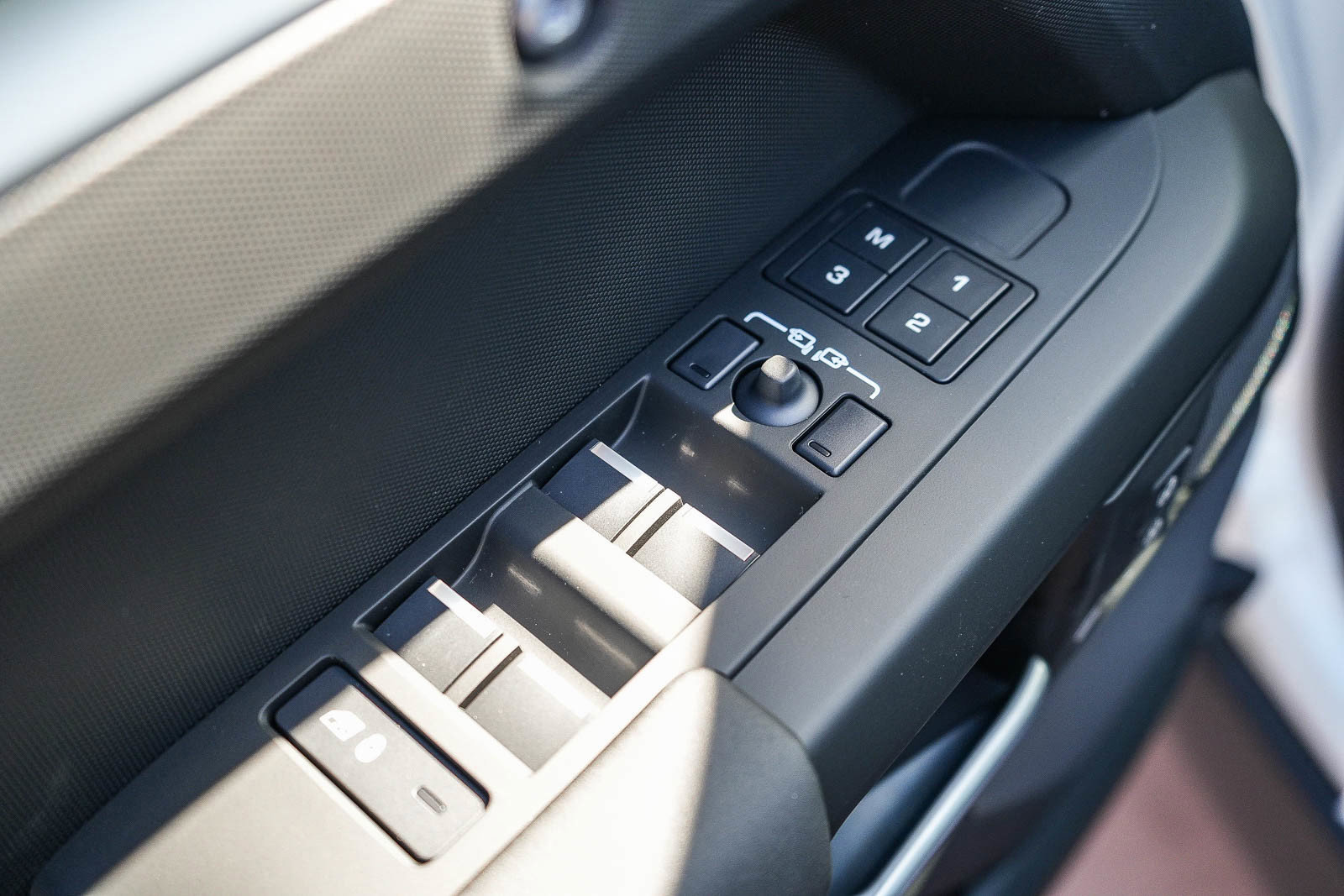New 2026 Land Rover Defender 110 S AWD/4WD image 20