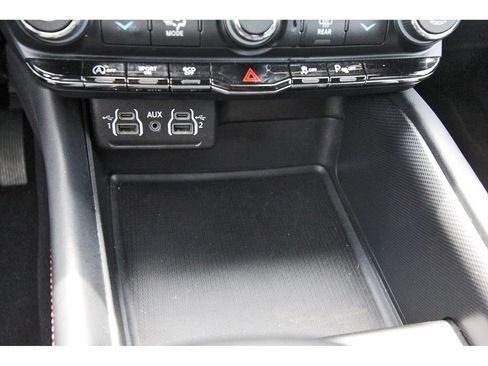 Used 2024 Dodge Durango GT AWD/4WD image 30