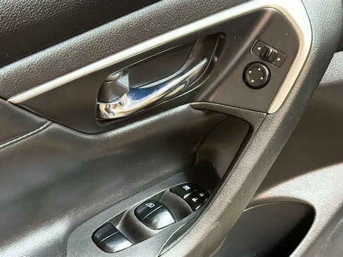 Used 2015 Nissan Altima 2.5 S w/ Power Driver Seat Package image 15