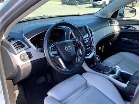 Used 2014 Cadillac SRX Luxury w/ Driver Awareness Package image 18