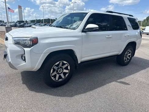 Used 2021 Toyota 4Runner TRD Off-Road Premium AWD/4WD image 4