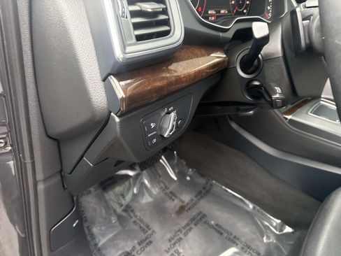 Used 2019 Audi Q5 2.0T Premium Plus w/ Premium Plus Package image 22