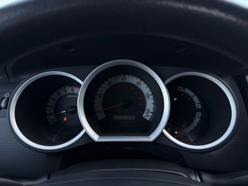 Used 2015 Toyota Tacoma 2WD Access Cab image 28