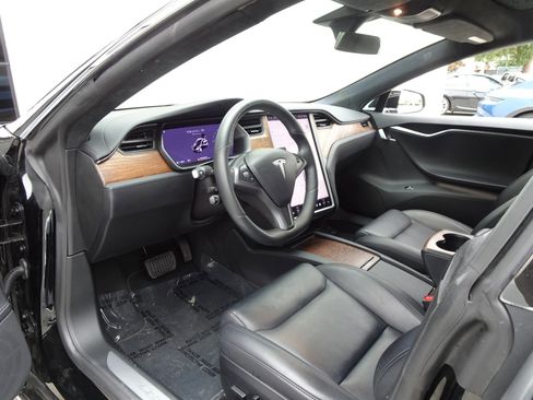 Used 2020 Tesla Model S Long Range Plus image 13