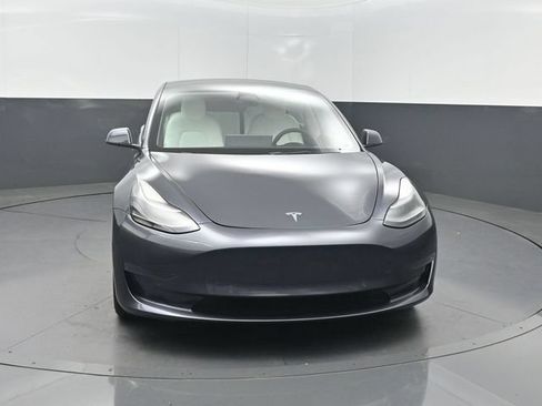 Used 2022 Tesla Model 3 Standard Range RWD image 27