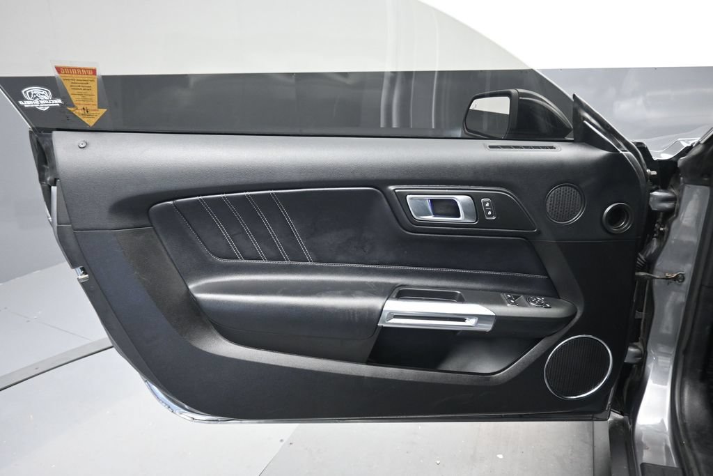 Used 2021 Ford Mustang GT Premium w/ Black Accent Package RWD image 9