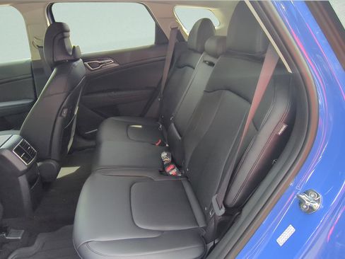 New 2026 Kia Sportage EX FWD image 9