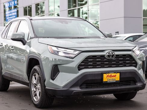 Used 2023 Toyota RAV4 XLE image 5